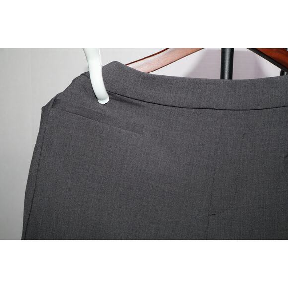 Time and Tru Women's Pull On Pants With Pockets, 31" and 29" Inseams - Picture 2 of 8